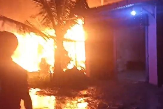 কালিগঞ্জে তুলার গোডাউনে আগুন,২-৩ লাখ টাকার ক্ষতি