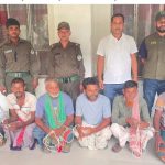 সুন্দরবনে ৬ হরিণ শিকারি আটক